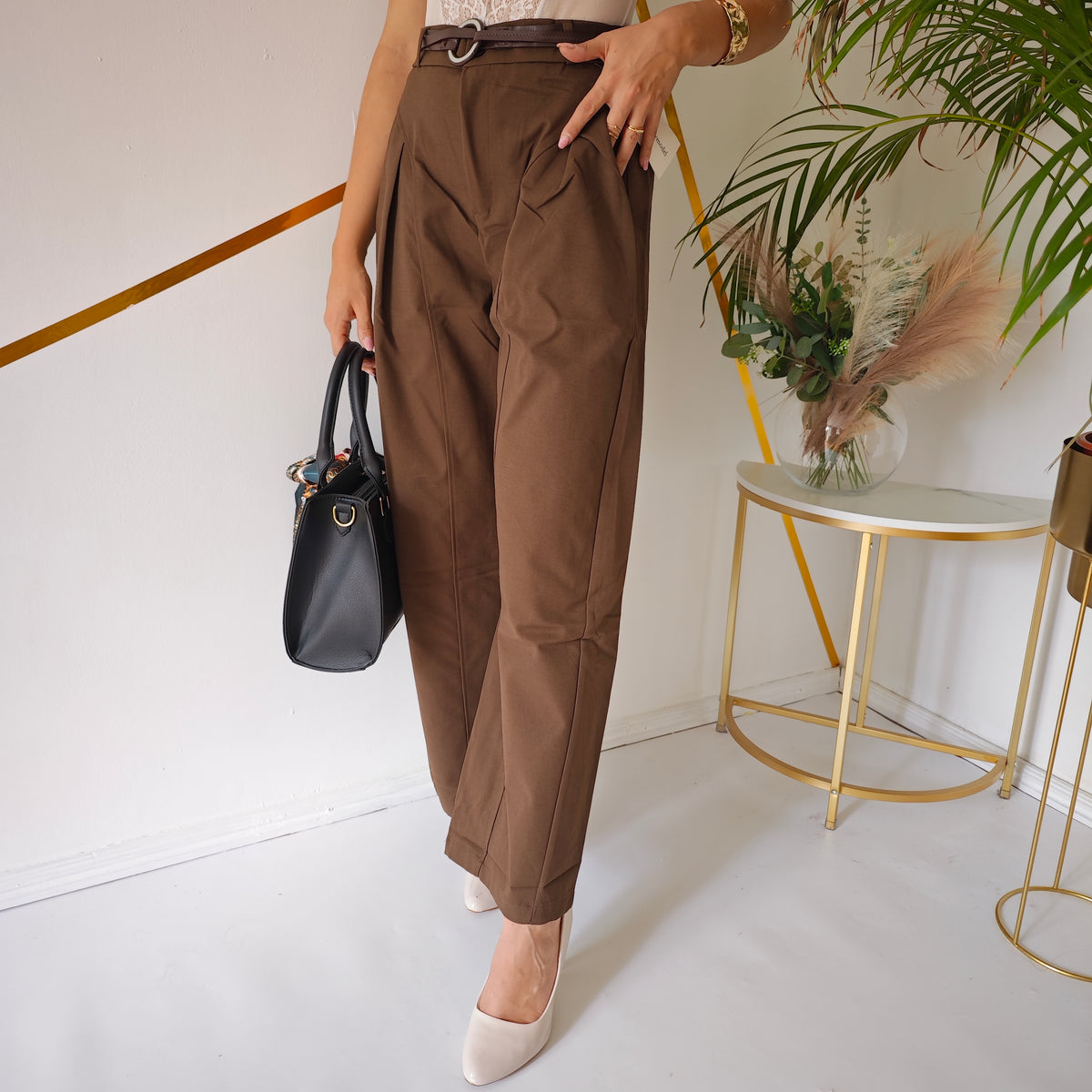 Czekoladowe spodnie wide leg