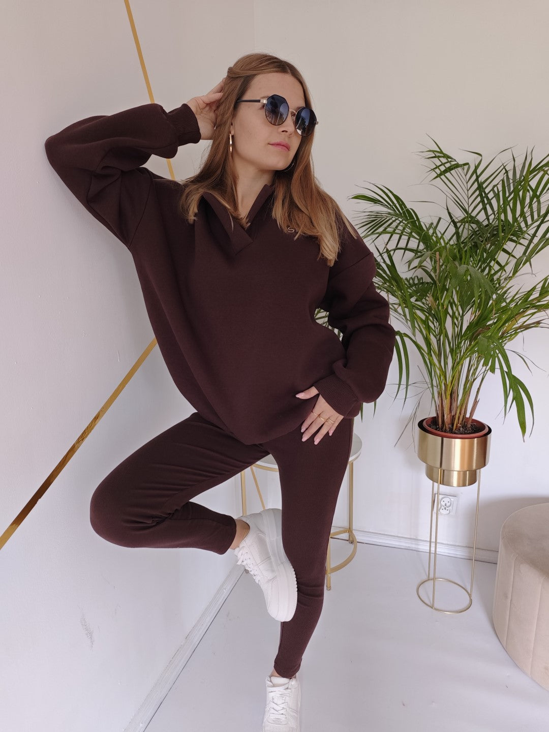 Komplet dresowy czekoladowy bluza oversize + prążkowane legginsy UNI