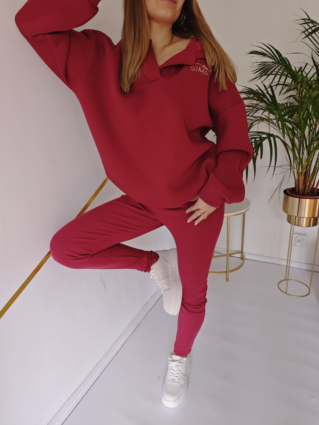 Komplet dresowy czerwony bluza oversize + prążkowane legginsy UNI