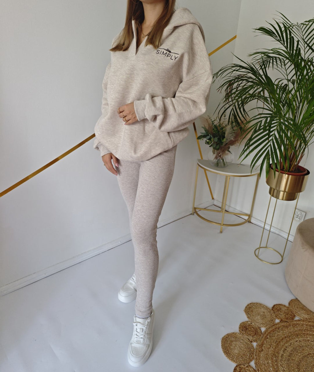 Komplet dresowy kremowy bluza oversize + prążkowane legginsy UNI