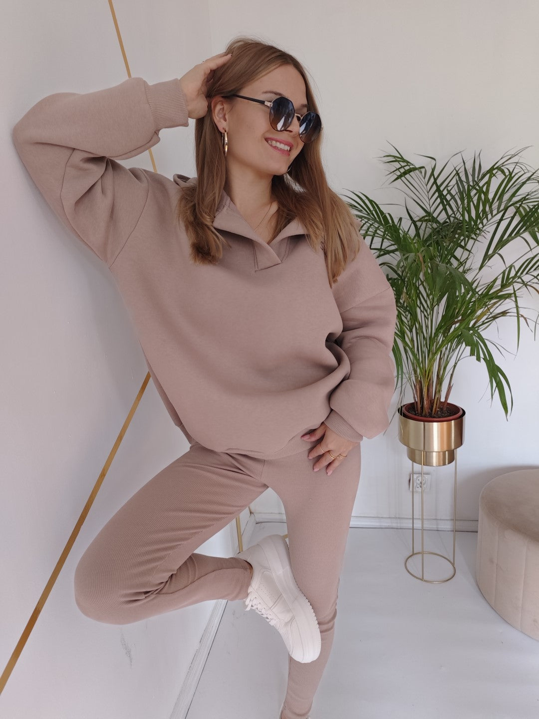 Komplet dresowy Taupe bluza oversize + prążkowane legginsy UNI